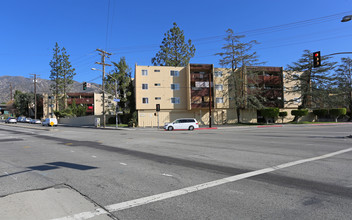 Pennsylvania Apartments in La Crescenta, CA - Building Photo - Building Photo