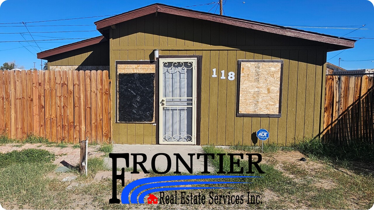 118 W Wilson Ave in Ridgecrest, CA - Building Photo