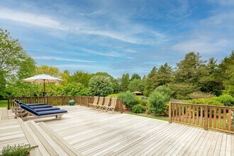 880 Lumber Ln in Bridgehampton, NY - Building Photo - Building Photo
