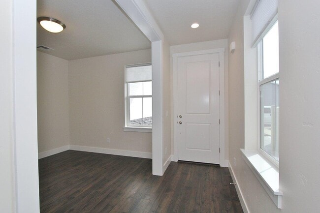 5857 N Backfire Wy in Meridian, ID - Building Photo - Building Photo