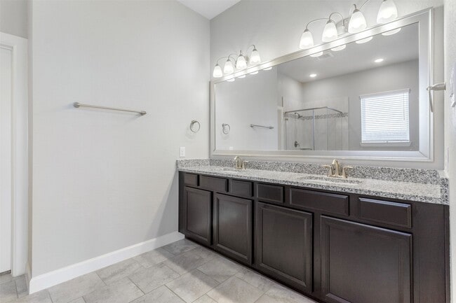 property at 2802 Northwood Pines Ln