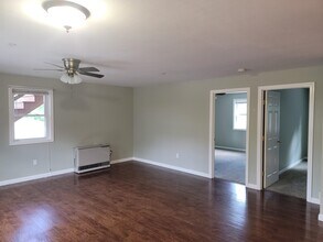 345 Lake St in Bristol, NH - Building Photo - Building Photo