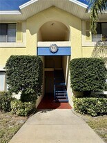 90 Hidden Lake Dr in Sanford, FL - Building Photo