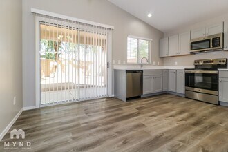 4403 N 112th Ave in Phoenix, AZ - Building Photo - Building Photo
