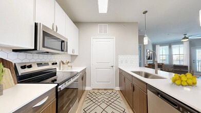 Talison Row at Daniel Island Apartments in Daniel Island, SC - Building Photo - Building Photo