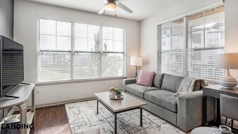 4355 Tapestry Headwaters Dr, Unit 4320-319 in Kissimmee, FL - Building Photo