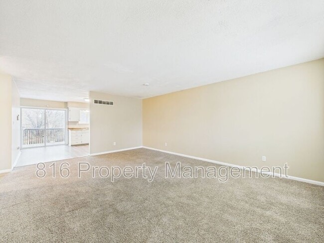 131 S Crescent Ave in Independence, MO - Building Photo - Building Photo