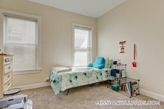 28-30 Hillside St-Unit -1 in Boston, MA - Building Photo - Building Photo