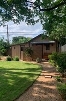 623 W Mulberry Ave in San Antonio, TX - Building Photo