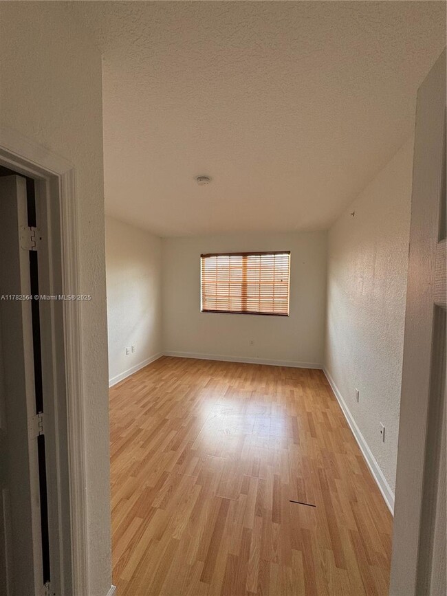 160 SW 117th Terrace in Pembroke Pines, FL - Building Photo - Building Photo