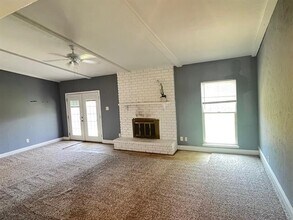 2938 Esquire Ln in Garland, TX - Building Photo - Building Photo
