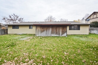 5191 S Cheyenne Ave in Boise, ID - Building Photo - Building Photo