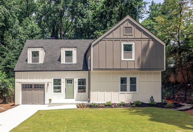 property at 2908 N Hills Dr NE