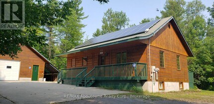 914 Skootamatta Lake Rd in North Frontenac, ON - Building Photo - Building Photo