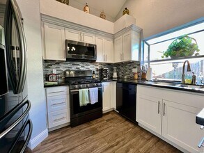 2454 Wine Country Ave in Napa, CA - Building Photo - Building Photo