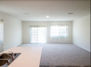 4264 Lasalle Dr in Merced, CA - Foto de edificio - Building Photo