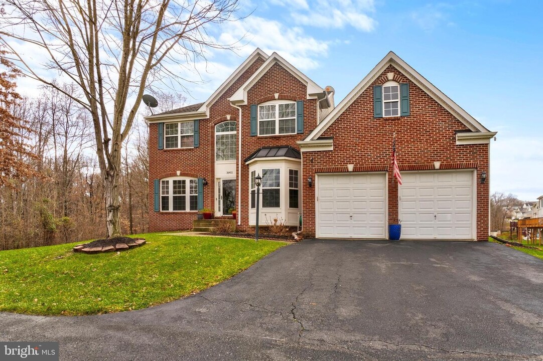 16411 Kramer Estate Dr in Woodbridge, VA - Building Photo