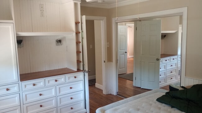 45 Longfellow Dr in Mastic Beach, NY - Building Photo - Building Photo