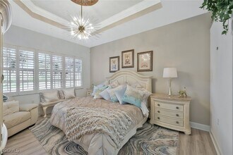 10085 Valiant Ct in Miromar Lakes, FL - Foto de edificio - Building Photo