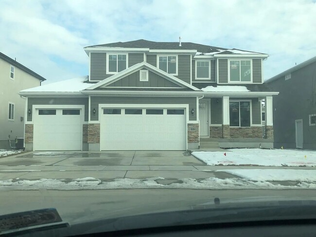 property at 69 S Serrata Ln