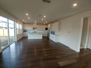 2481 Azalea Ave in Tracy, CA - Building Photo - Building Photo