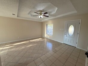 8914 Orange Blossom Loop in Laredo, TX - Building Photo - Building Photo