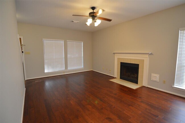 11322 Rocky Mill Dr in Cypress, TX - Building Photo - Building Photo