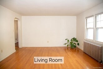 14 Hovenkamp Ave in Nanuet, NY - Building Photo - Building Photo
