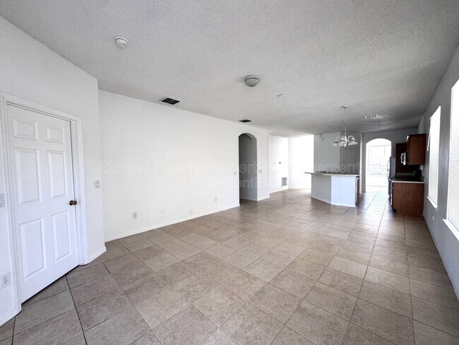 14460 Huntcliff Park Way in Orlando, FL - Building Photo - Building Photo