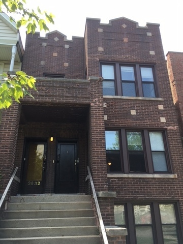 property at 3632 N Hermitage Ave