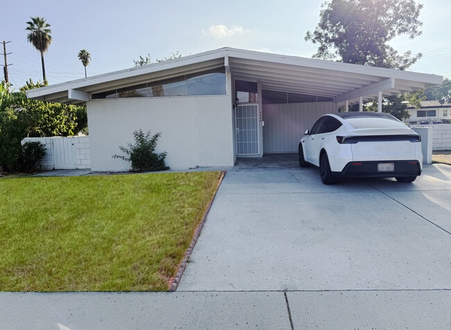 4250 Kansas Ave