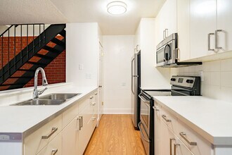 2209 Peppertree Way, Unit 2209 Peppertree #3 in Antioch, CA - Building Photo - Building Photo