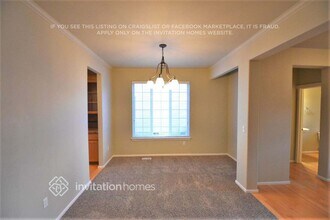 12116 182nd Ave E in Sumner, WA - Foto de edificio - Building Photo