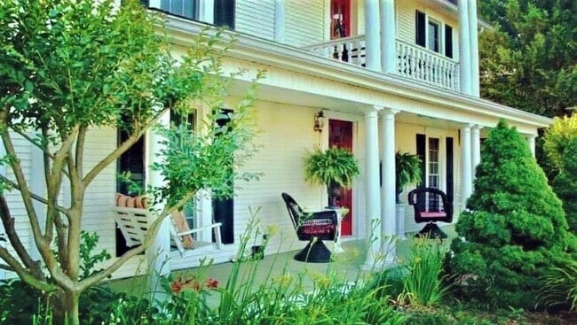 property at 49 Duke St