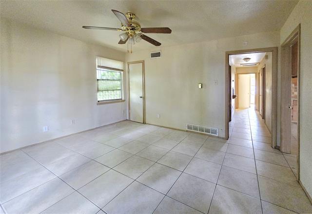 8224 Campanella Dr in Dallas, TX - Building Photo - Building Photo