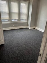 1449 S 28th St in Philadelphia, PA - Foto de edificio - Building Photo