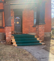 114 Barrette St in Ottawa, ON - Building Photo