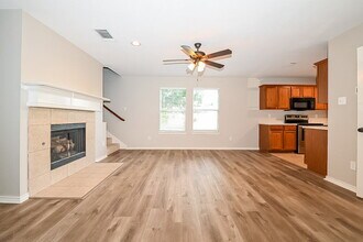 1112 Hampton Dr in Forney, TX - Foto de edificio - Building Photo