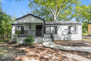 349 Robison Dr in Birmingham, AL - Building Photo