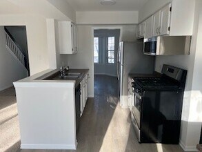 415 Newbury Dr in Island Lake, IL - Building Photo - Building Photo