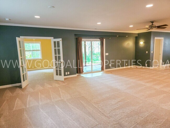 195 Broderick Dr in Waukee, IA - Building Photo - Building Photo