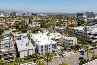 170 North Crescent Street in Beverly Hills, CA - Building Photo - Building Photo
