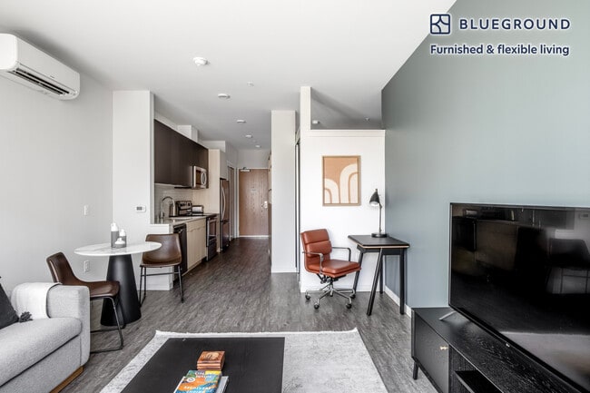 1255 Harrison St in Seattle, WA - Building Photo - Building Photo