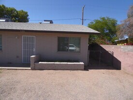 438 S Hobson in Mesa, AZ - Building Photo