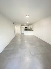 8005 Lake Dr, Unit 207A in Doral, FL - Building Photo - Building Photo