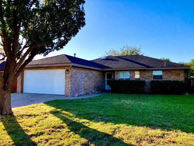 property at 5523 96th St