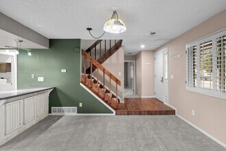 12501 E Evans Cir in Aurora, CO - Foto de edificio - Building Photo