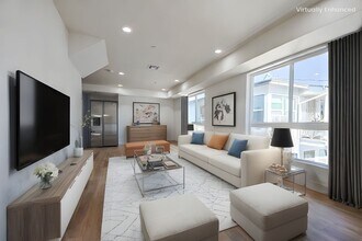10801 Kling St in Los Angeles, CA - Building Photo - Building Photo