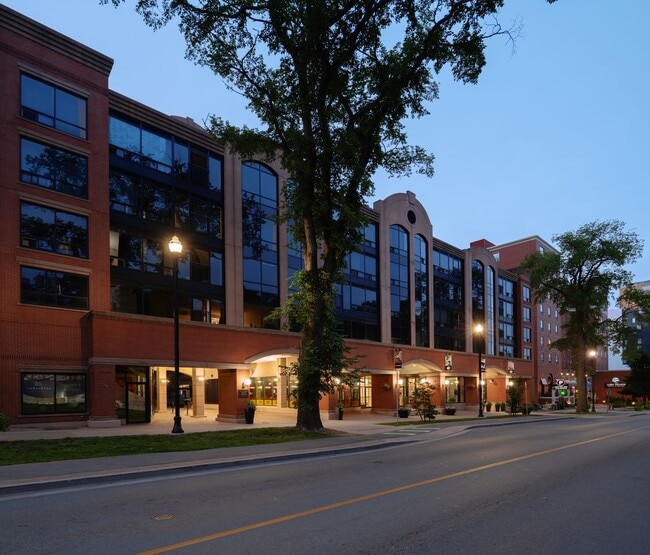 The Paramount in Halifax, NS - Building Photo - Building Photo