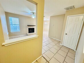 8814 Schick Rd in Austin, TX - Building Photo - Building Photo